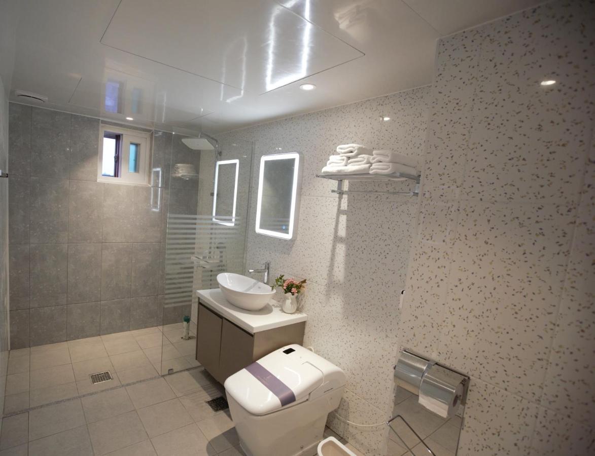 Am Ort Hotel Yeosu Exterior photo