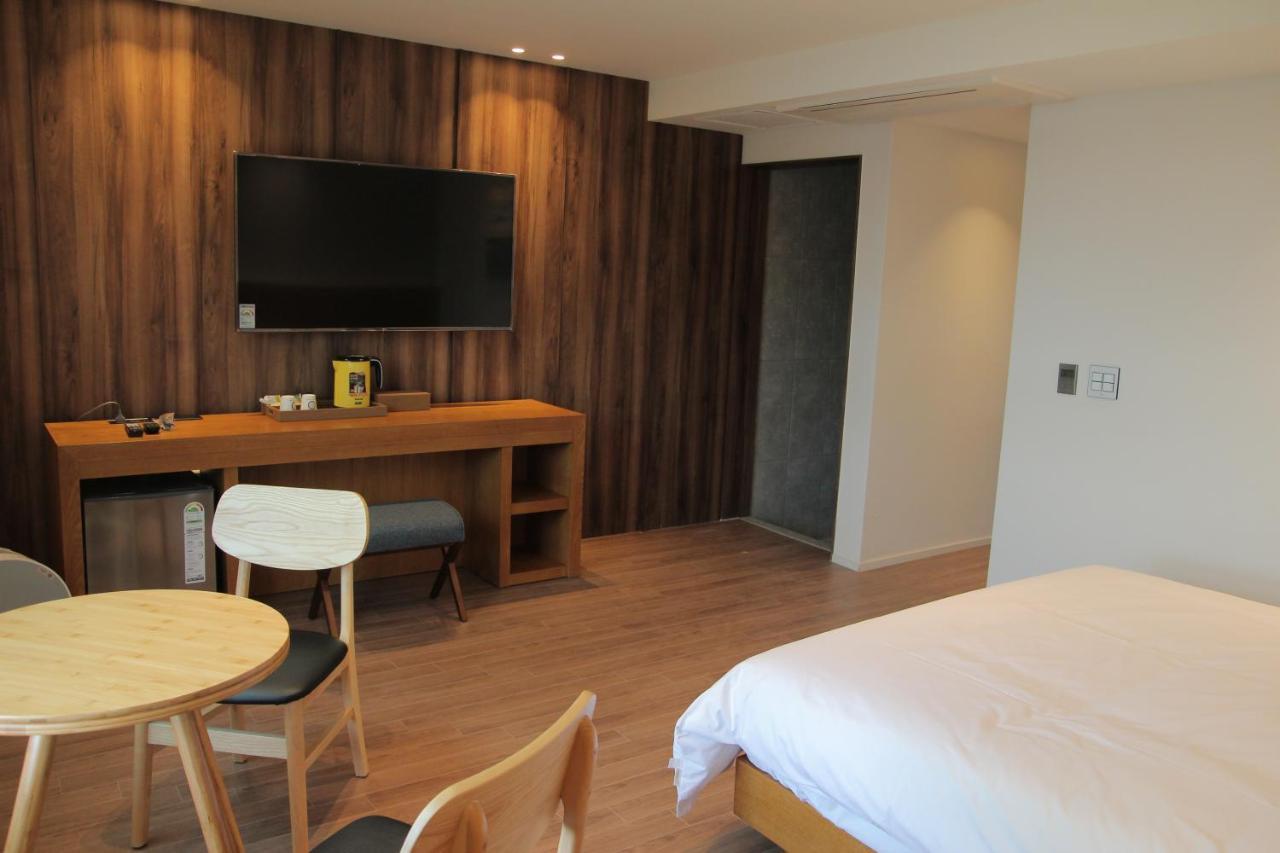 Am Ort Hotel Yeosu Exterior photo